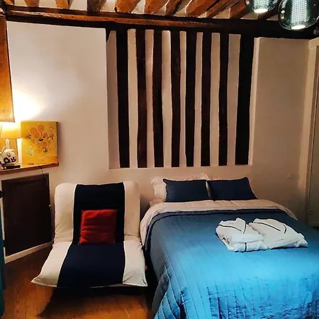 Un Temps Ailleurs Париж